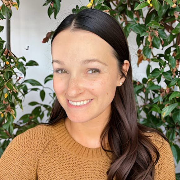 Meet your Posher, Jaclyn - Picture 1 of 1